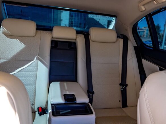2016 Lexus GS 300h IV Рестайлинг, белый, 3200000 рублей - вид 11