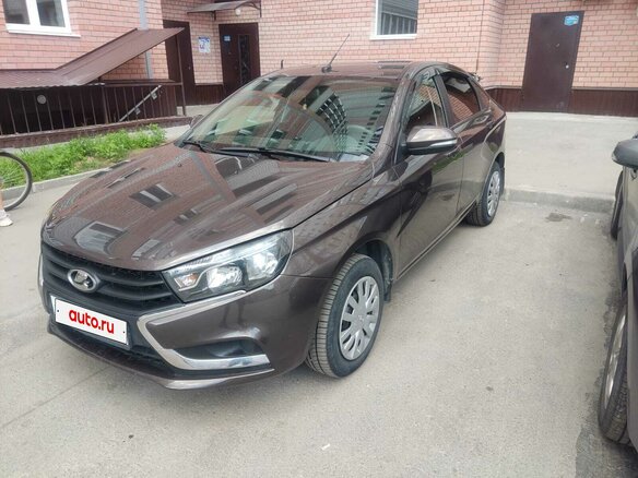 2020 Lada (ВАЗ) Vesta I, коричневый, 890000 рублей