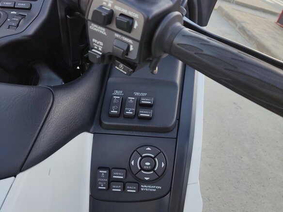 2012 Honda GL 1800 Gold Wing, белый, 1850000 рублей - вид 20
