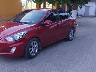 2012 Hyundai Solaris I, красный, 550000 рублей, вид 2