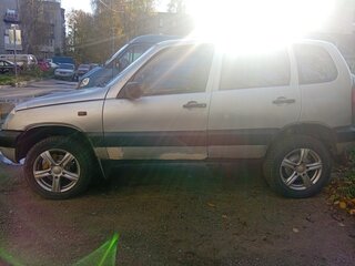 2006 Chevrolet Niva I, серебристый, 170000 рублей, вид 3
