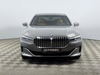 2022 BMW 7 серии Long 740Li xDrive VI (G11/G12) Рестайлинг, серый, 7669900 рублей, вид 3