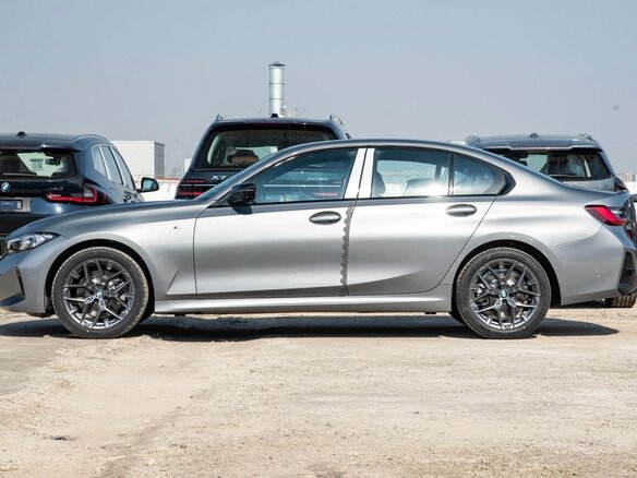 2025 BMW 3 серии 330i VII (G2x) Рестайлинг, серебристый, 5668000 рублей - вид 4