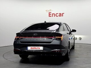 2022 Hyundai Avante VII, чёрный, 1690000 рублей, вид 4