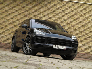 2018 Porsche Cayenne Turbo III, чёрный, 9200000 рублей, вид 3
