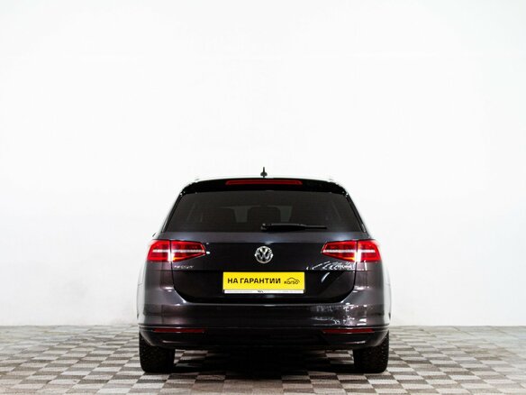 2018 Volkswagen Passat DSG7 B8, серый, 2129000 рублей - вид 4