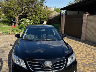 2010 Toyota Camry VI (XV40) Рестайлинг, чёрный, 1300000 рублей, вид 2