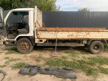 1991 Mazda Titan, белый, 750000 рублей, вид 2