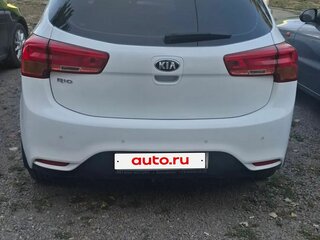 2016 Kia Rio III Рестайлинг, белый, 950000 рублей, вид 5