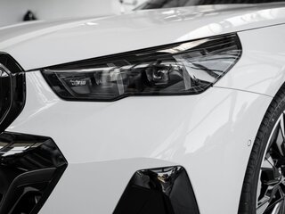 2025 BMW 5 серии 520d VIII (G60/G61/G68), серебристый, 9791700 рублей, вид 3