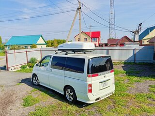 2004 Nissan Elgrand II (E51), белый, 1200000 рублей, вид 4