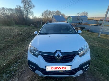 2018 Renault Sandero Stepway II Рестайлинг, белый, 850000 рублей, вид 1