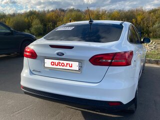 2017 Ford Focus III Рестайлинг, белый, 820000 рублей, вид 4