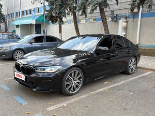 2019 BMW 5 серии 540i VII (G30/G31/G38), чёрный, 4990000 рублей, вид 1
