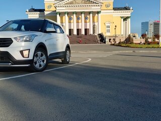 2017 Hyundai Creta I, белый, 1800000 рублей, вид 3