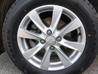 2018 Hyundai Solaris II, серебристый, 1500000 рублей, вид 4