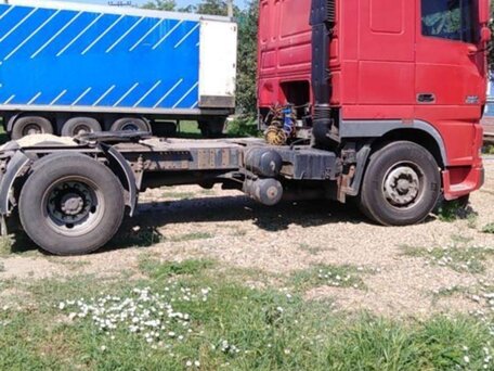 2000 DAF XF 95, красный, 2600000 рублей, вид 4