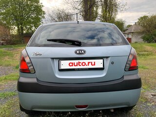 2009 Kia Rio II, серебристый, 450000 рублей, вид 3