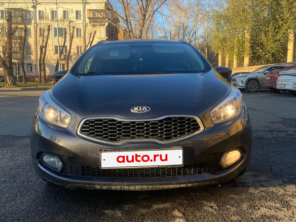 2012 Kia Ceed II, серый, 1120000 рублей - вид 2