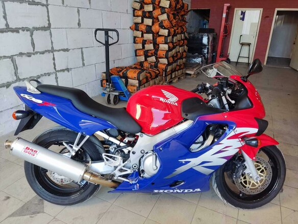 2000 Honda CBR 600F, красный, 450000 рублей - вид 5