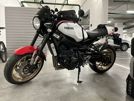 2020 Yamaha XSR900, белый, 900000 рублей, вид 2