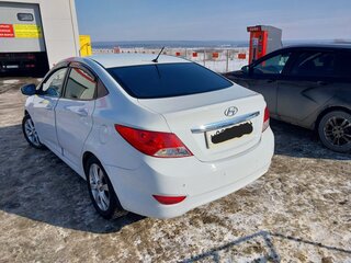 2012 Hyundai Solaris I, белый, 780000 рублей, вид 3