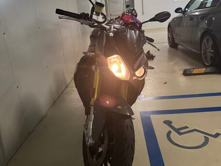 2018 BMW S 1000 R, серый, 1100000 рублей, вид 2