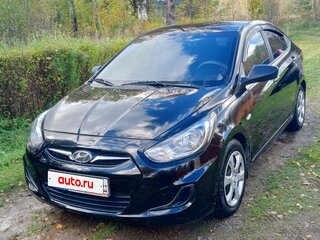 2013 Hyundai Solaris I, чёрный, 850000 рублей, вид 2