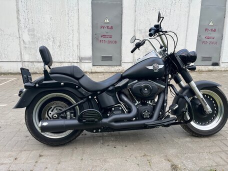 2015 Harley-Davidson Fat Boy, чёрный, 1500000 рублей, вид 2