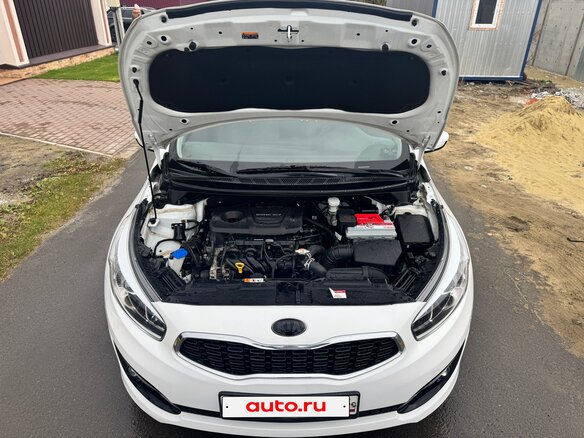 2017 Kia Ceed II Рестайлинг, белый - вид 7