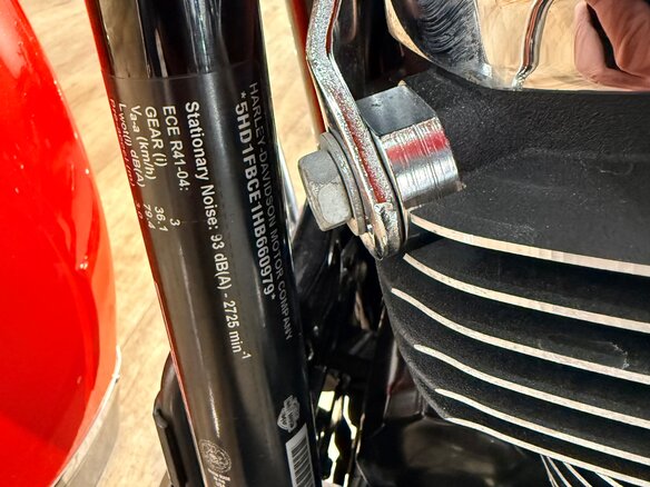 2017 Harley-Davidson Road King, красный, 1899000 рублей - вид 28
