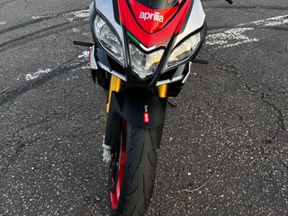 2017 Aprilia Tuono V4, красный, 1200000 рублей, вид 4