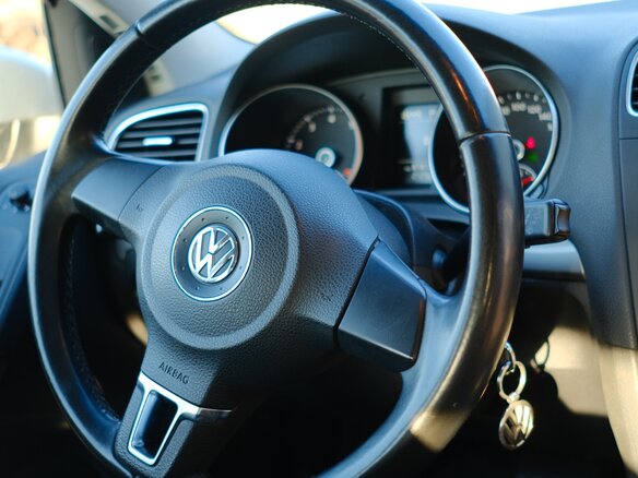 2012 Volkswagen Golf VI, серебристый, 705000 рублей - вид 8