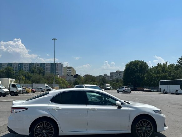 2019 Toyota Camry VIII (XV70), белый, 2800000 рублей - вид 4