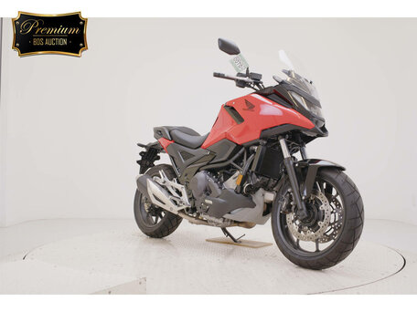 2025 Honda NC 750X, красный, 1076339 рублей, вид 3