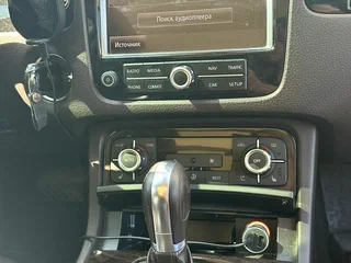2012 Volkswagen Touareg II, чёрный, 2500000 рублей, вид 4