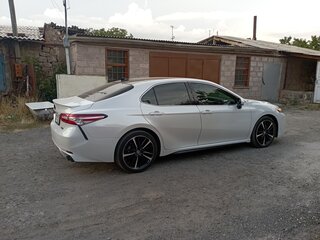 2020 Toyota Camry US Market VIII (XV70), белый, 3200000 рублей, вид 4