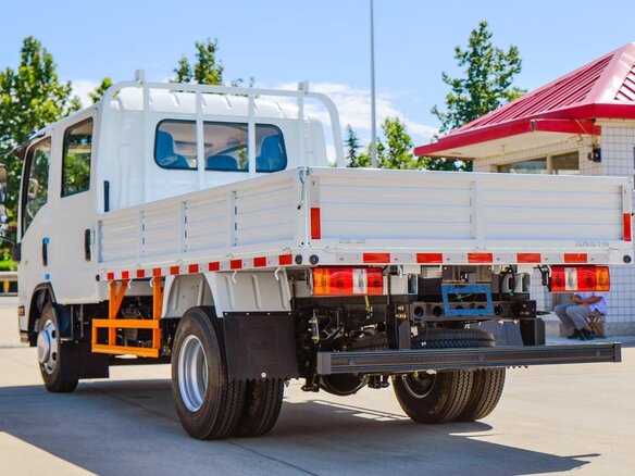 2026 Isuzu Elf (N-series), золотистый - вид 23