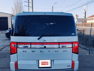 2019 Mitsubishi Delica D:5 I Рестайлинг, белый, 3600000 рублей, вид 5