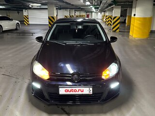 2010 Volkswagen Golf VI, чёрный, 700000 рублей, вид 3