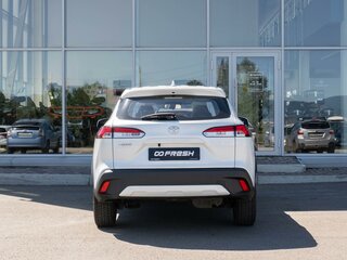 2024 Toyota Corolla Cross I, белый, 2950000 рублей, вид 4