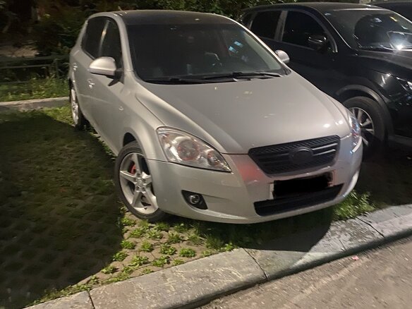 2008 Kia Ceed I, серебристый, 730000 рублей