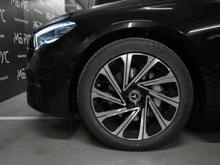 2025 Mercedes-Benz E-Класс 300 VI (W214, S214), чёрный, 10815000 рублей, вид 5