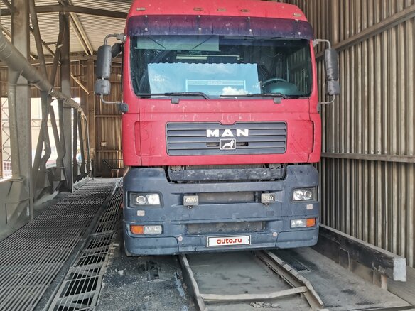 2008 MAN TGA, красный, 5000000 рублей - вид 11
