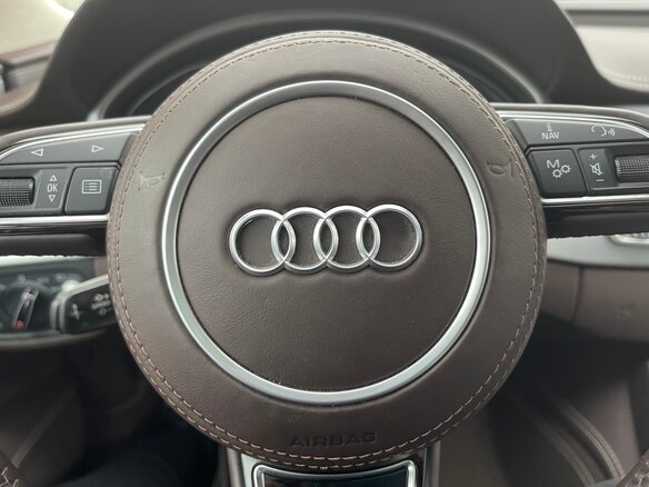 2016 Audi A8 Long III (D4) Рестайлинг, чёрный, 3300000 рублей - вид 12