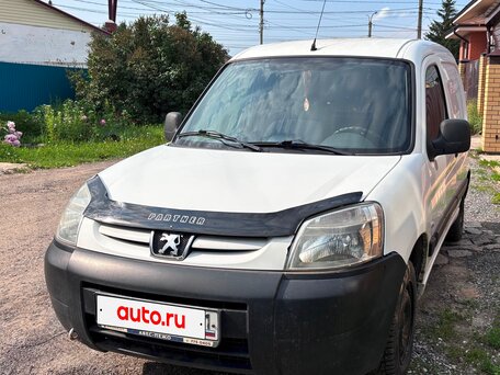 2011 Peugeot Partner, белый, 440000 рублей, вид 1