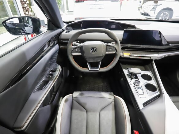 2024 Changan UNI-V I, чёрный - вид 20