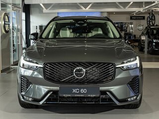 2026 Volvo XC60 II Рестайлинг 2, зелёный, 9900000 рублей, вид 2