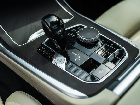 2019 BMW X7 30d I (G07), серый, 6999999 рублей - вид 21