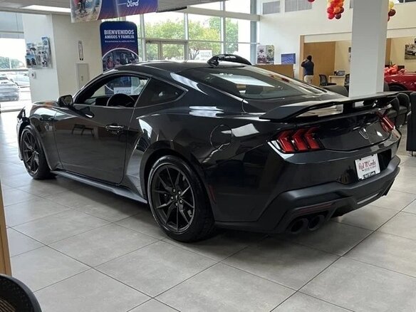 2026 Ford Mustang VII, чёрный, 13310973 рублей - вид 3